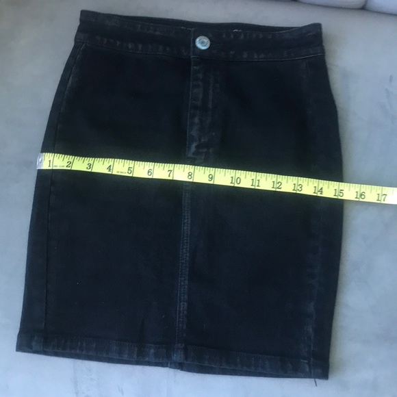 High waisted fitted black jean skirt - Picture 5 of 5